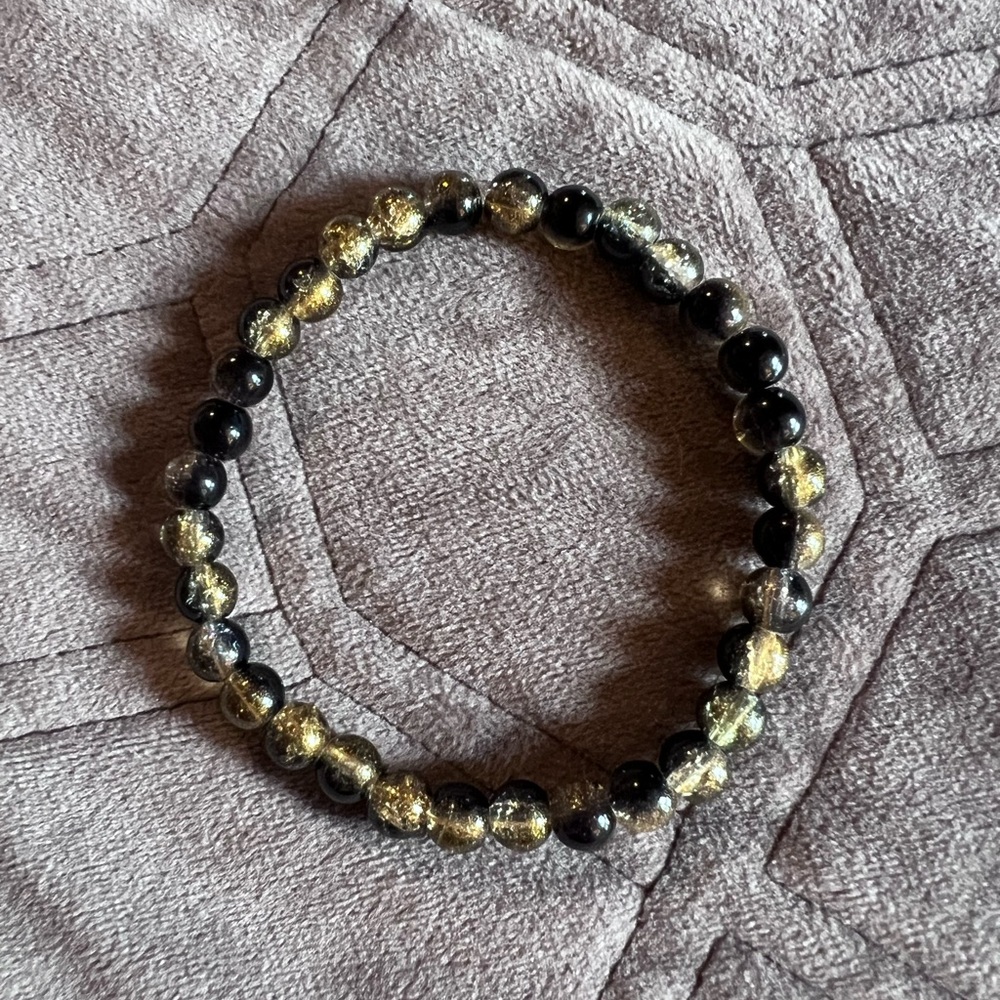 Handmade Elegant Gold & Black Sparkly Beaded Bracelet, Size 7” - Picture 3 of 3